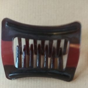 NWOT Hair 'barrette'